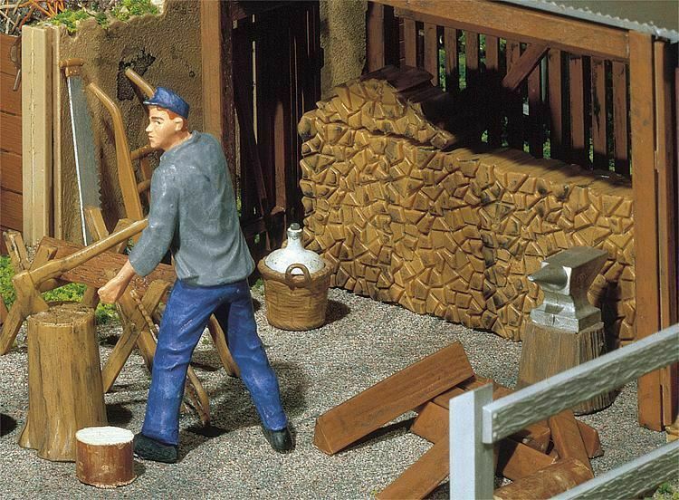 POLA G 1/22.5 SCALE PILE OF WOOD & TOOLS | BN | 333213